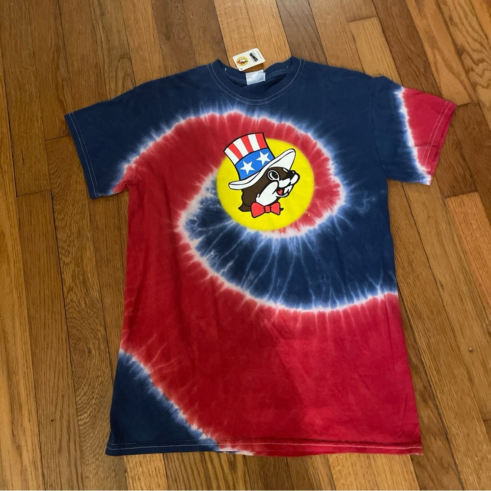 Bucees T-Shirt 4th Of July SZ S LIFE LIBERTY AND THE PURSUIT OF BEAVER